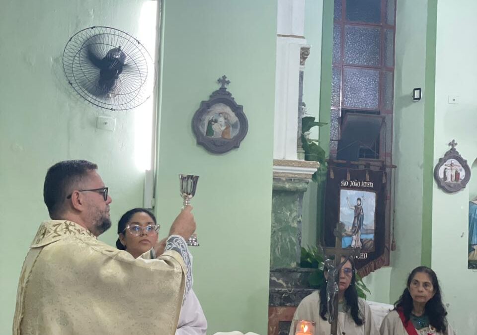 Penúltima noite da novena com Pe. George Lourenço prepara comunidade para o grande dia do padroeiro
