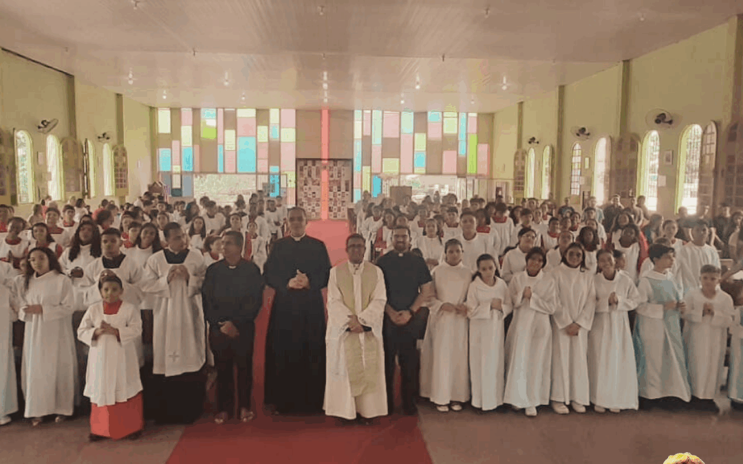 Mais de 300 coroinhas participam do 3º Encontro do Vicariato Jardim São Paulo